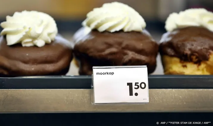 bakkerij in monster weer open na commotie over moorkop