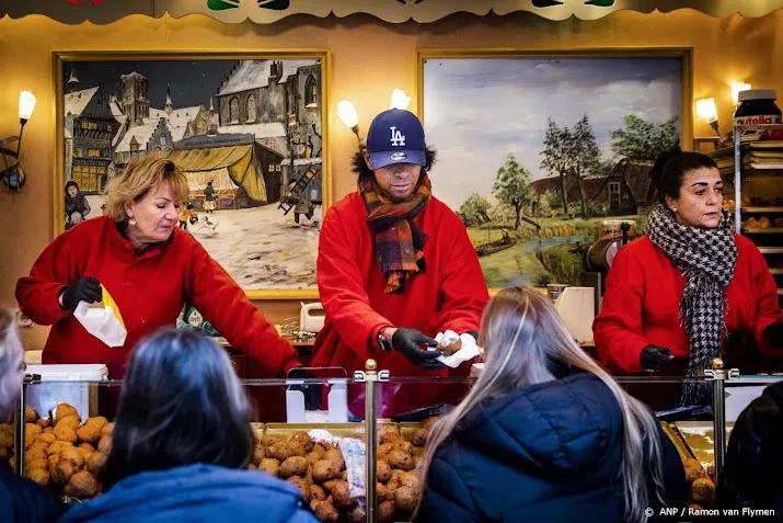 bakkers nederlanders eten net zoveel oliebollen als vorig jaar