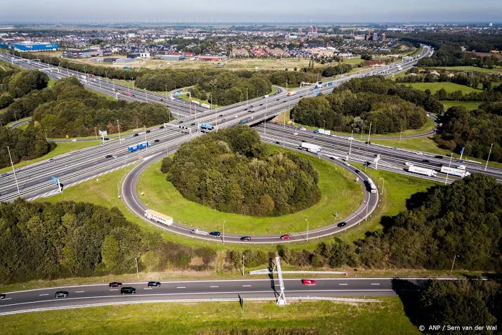 bam raakt bouwopdracht hoevelaken kwijt
