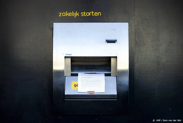 banken heropenen geldstortautomaten voor ondernemers