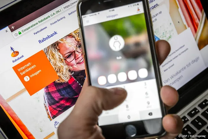 bankieren met mobieltje wint aan populariteit