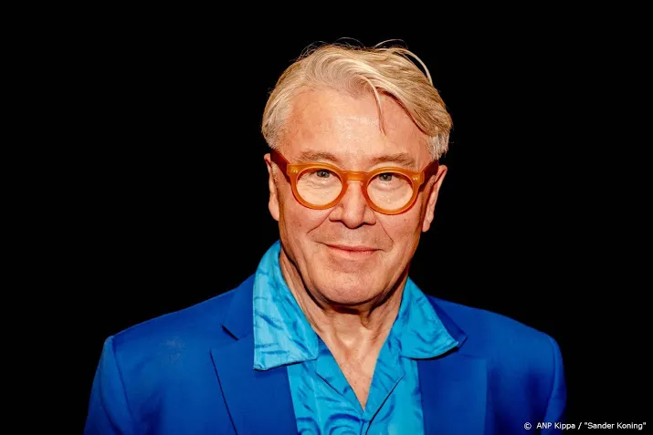 barrie stevens blaast theatertour af