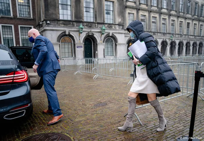 bart maat wint zilveren camera met functie elders foto