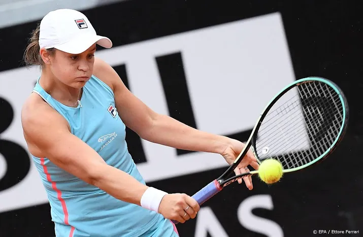 barty geeft in rome geblesseerd op bij voorsprong
