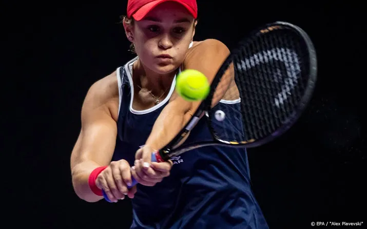 barty naar halve finales wta finals