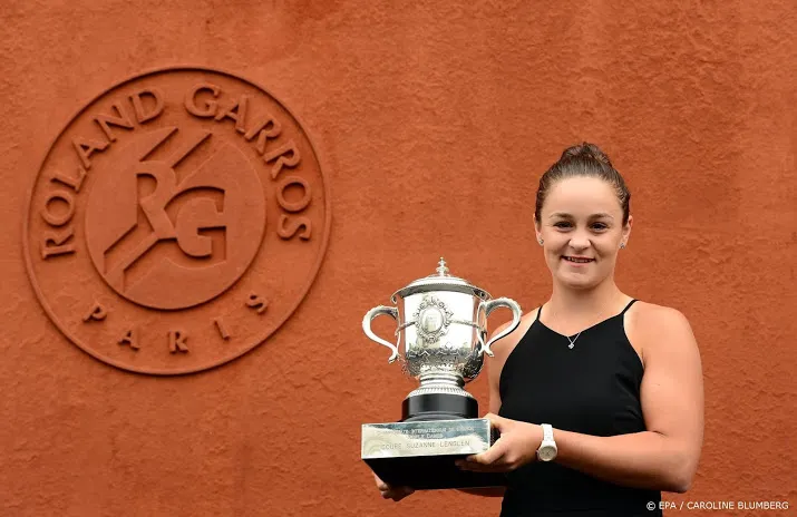 barty naar tweede plek bertens blijft vierde