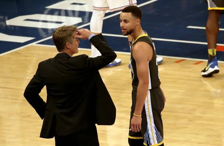 basketballer curry weer in training