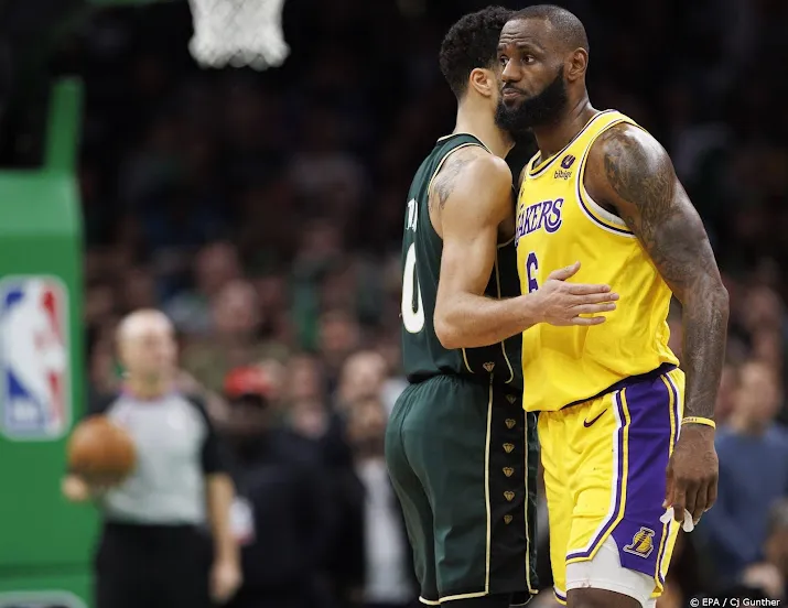 basketballer james vervolgt recordjacht met triple double