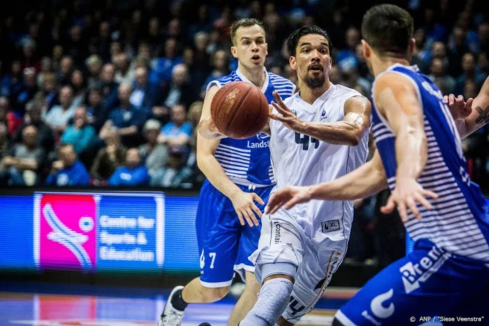 basketballers 33 willen met slagter naar de spelen