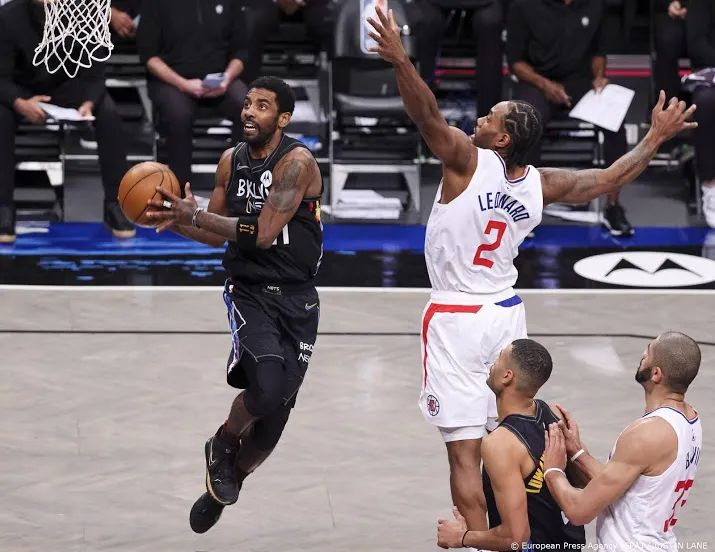 basketballers brooklyn nets winnen van la clippers