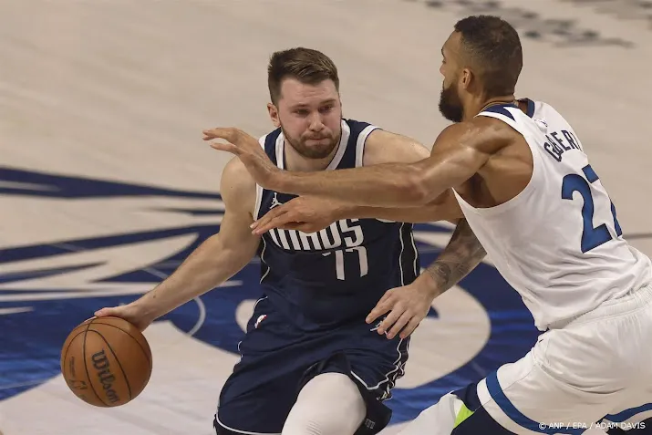 basketballers dallas mavericks een zege verwijderd van finale nba