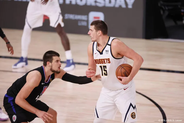 basketballers denver nuggets verrassen clippers en treffen lakers
