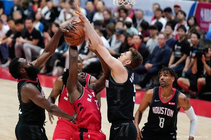 basketballers houston verslaan nba kampioen