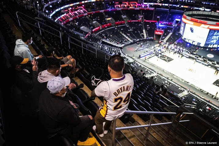 basketballers lakers en utah jazz op achterstand in play offs
