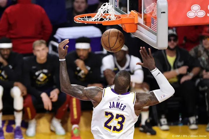 basketballers lakers stranden in eerste ronde play offs nba
