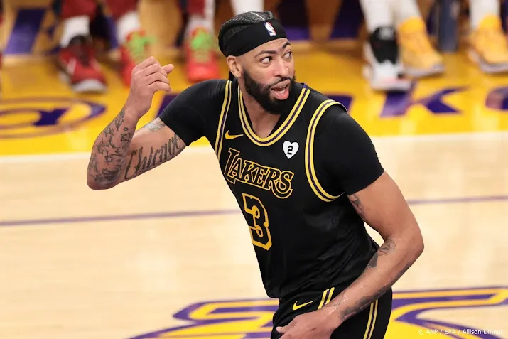basketballers lakers te sterk voor gehavende timberwolves