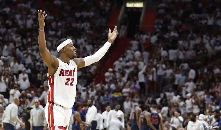 basketballers miami heat naar finale in oosten van nba