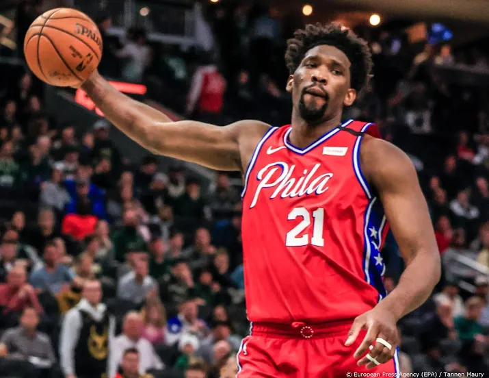 basketballers philadelphia 76ers blijven winnen in nba