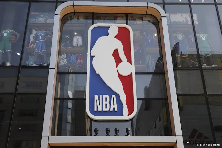 basketballers phoenix suns boeken vijftiende zege op rij