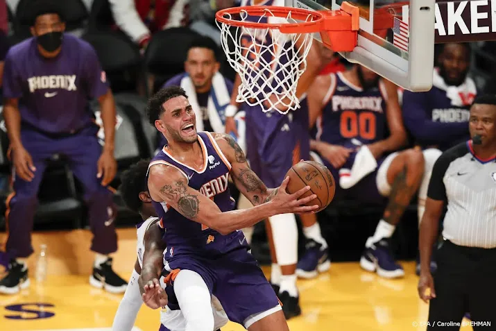 basketballers suns verslaan warriors in nba topper