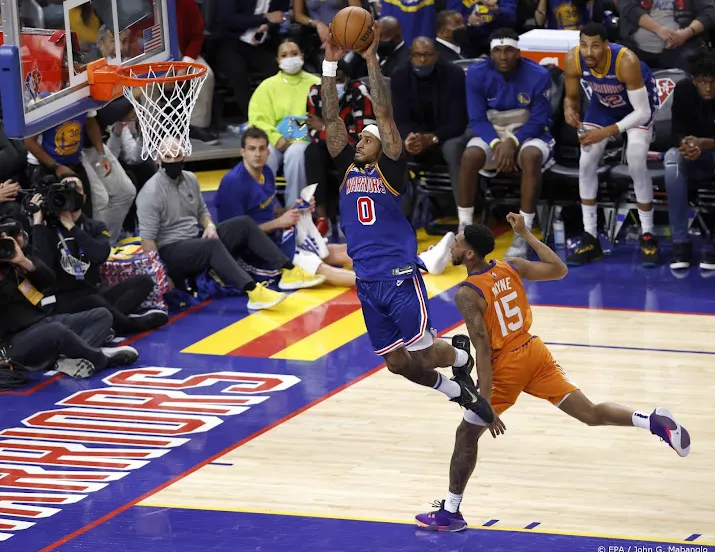 basketballers warriors thuis wel te sterk voor suns