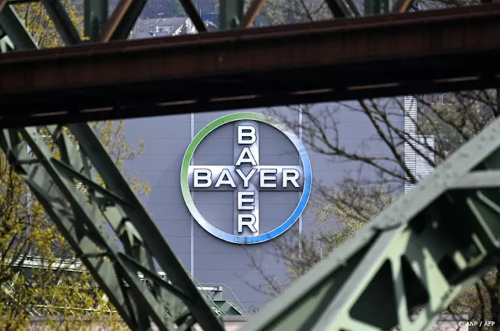 bayer kondigt groot banenverlies onder managers aan