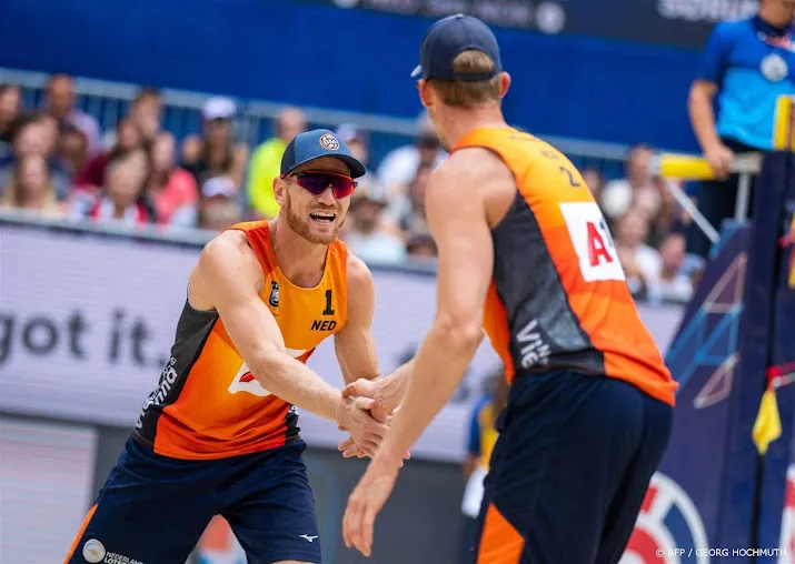 beachduo brouwer meeuwsen naar laatste zestien op wk