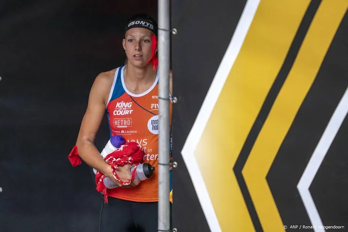 beachvolleybalsters stam schoon na stunt naar kwartfinale ostrava