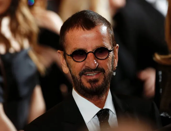 beatle ringo starr geridderd