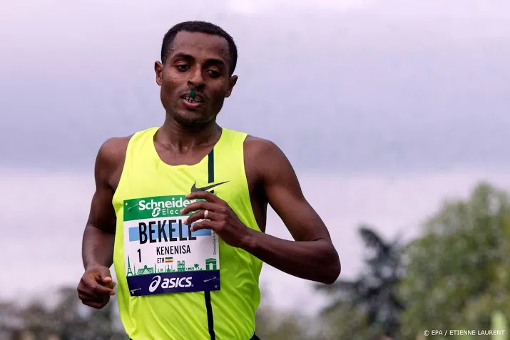 bekele aan de start van marathon berlijn