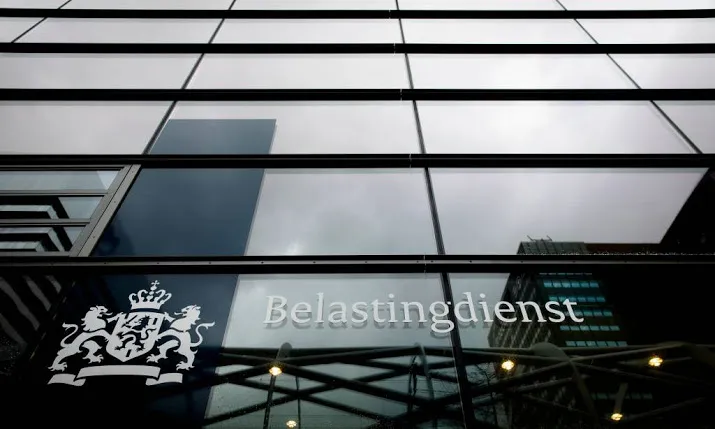 belastingdienst werft meer personeel