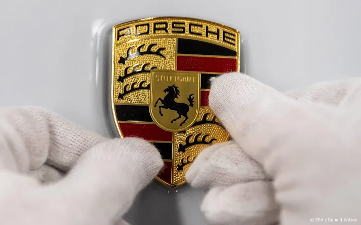 beleggers kijken naar beursgang porsche in frankfurt