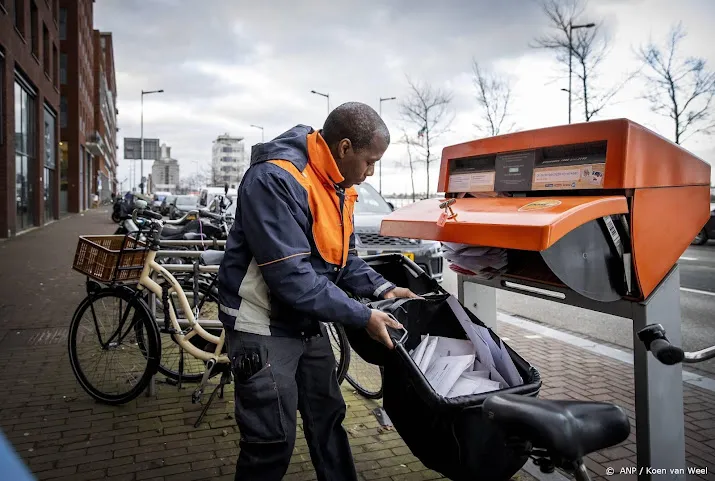 beleggers schrikken niet van uitspraak over fusie postnl en sandd