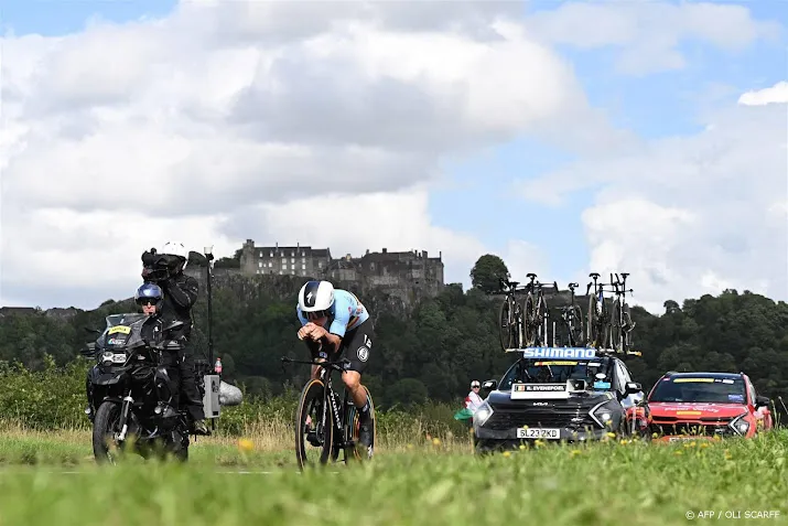 belg evenepoel voor het eerst wereldkampioen tijdrijden