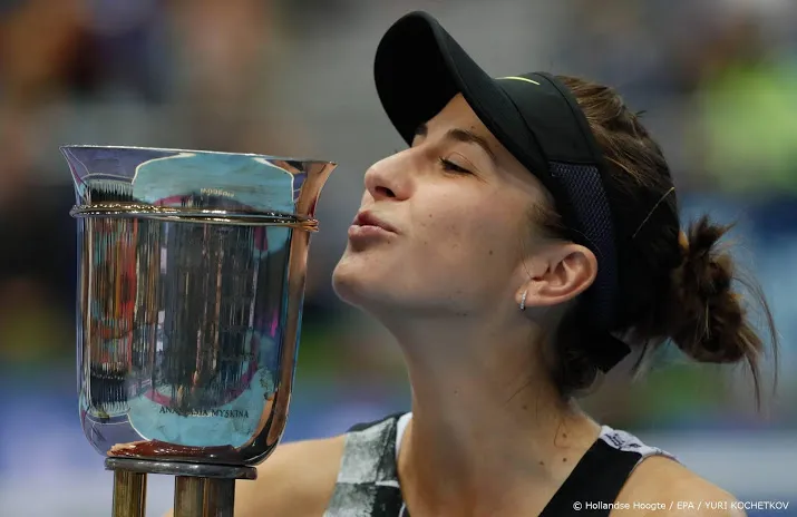 bencic sluit succesvolle week in stijl af