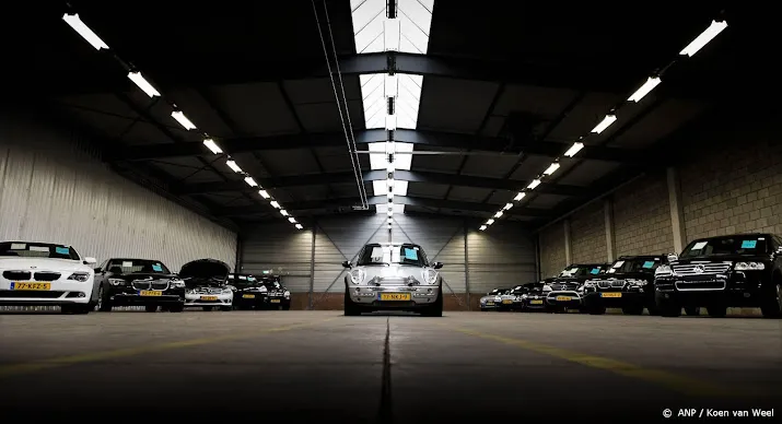 bende opgerold die duitse autos stal en via rotterdam smokkelde