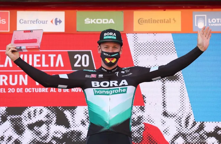 bennett gedeclasseerd in negende rit vuelta ackermann wint