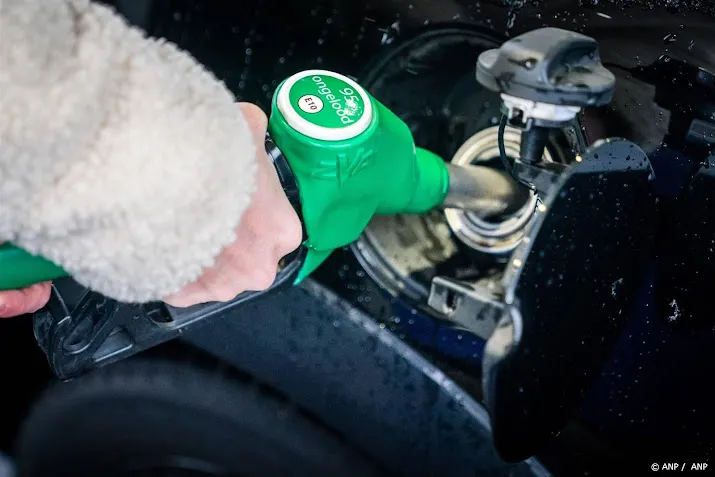 benzine zon 6 procent duurder dan eind vorig jaar