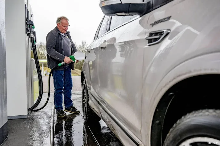 benzineprijzen maken reuzensprong naar meer dan 225 per liter