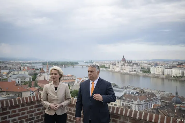 beraad over oliesancties eu tegen poetin stokt om hongarije
