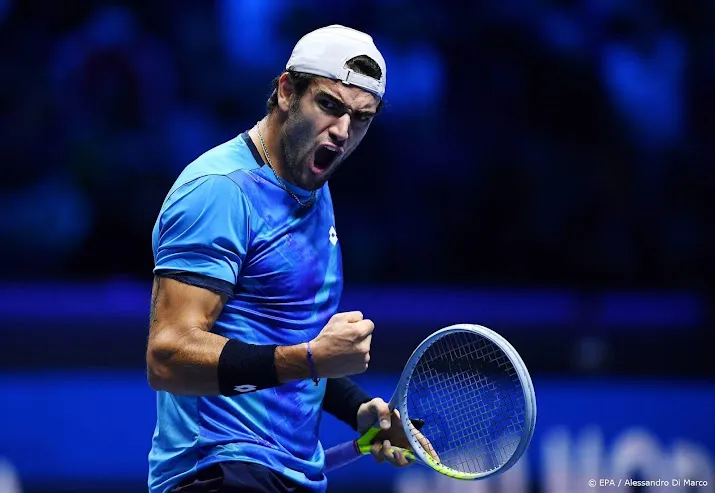 berrettini geeft op tegen zverev op atp finals
