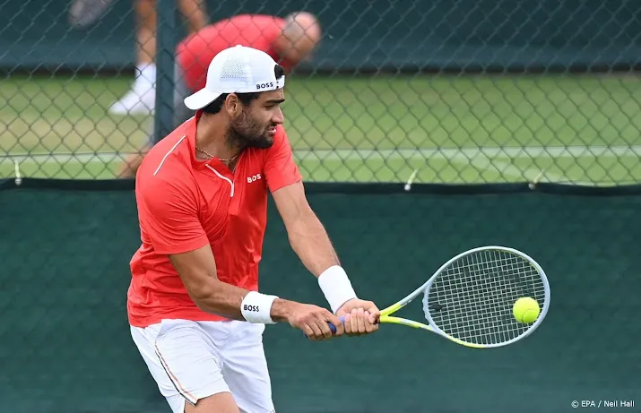 berrettini meldt zich af voor wimbledon na positieve coronatest