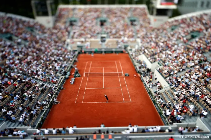 bertens eerste partij op suzanne lenglen