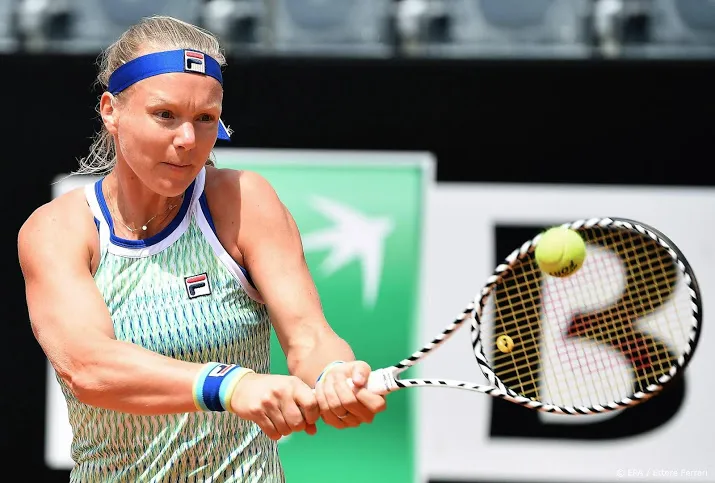 bertens geeft op in tweede ronde roland garros