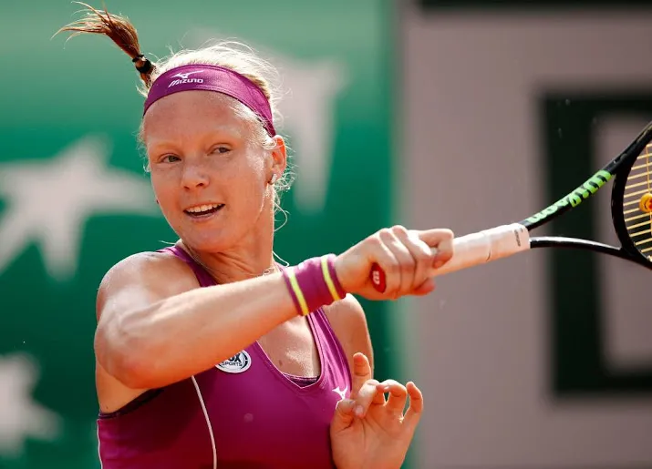 bertens koestert haar service in parijs