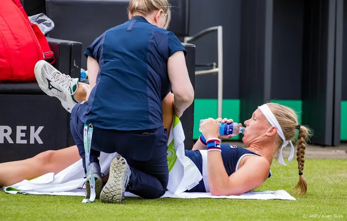 bertens laat eerste grastitel schieten