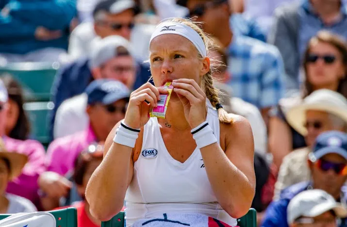 bertens terug met eenvoudige zege in montreal