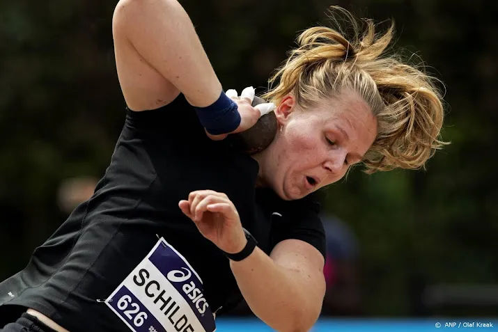 beste wereldjaarprestatie kogelstootster schilder met 1972 meter