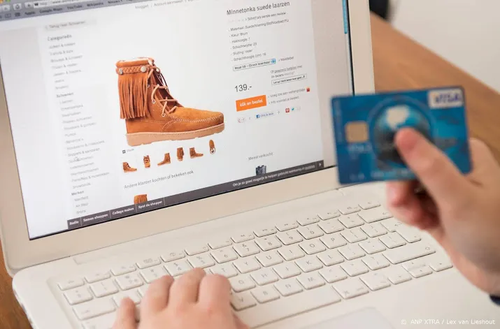 bestedingen online shoppen naar 237 miljard