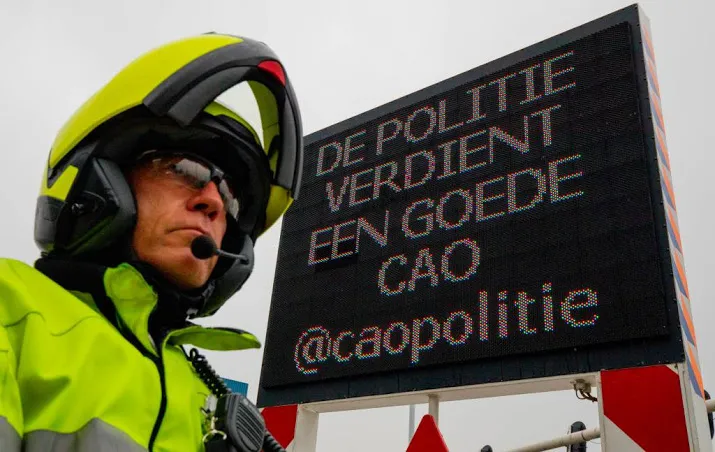 betaald voetbal onzeker door politie acties